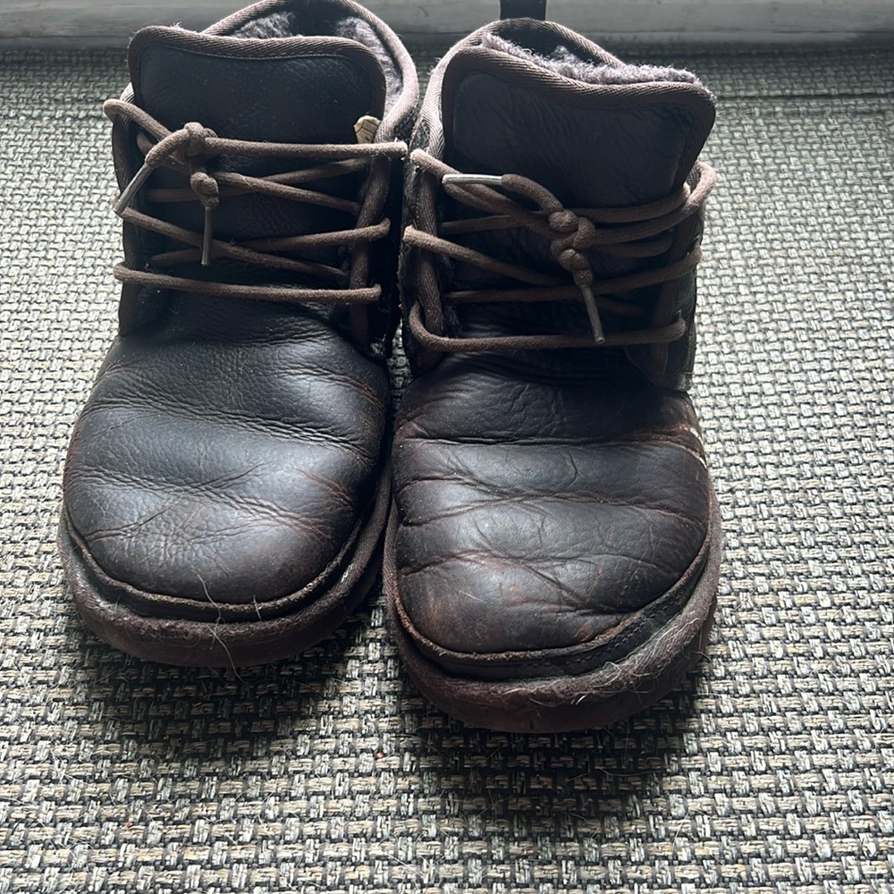 Men’s Dark Brown Uggs
